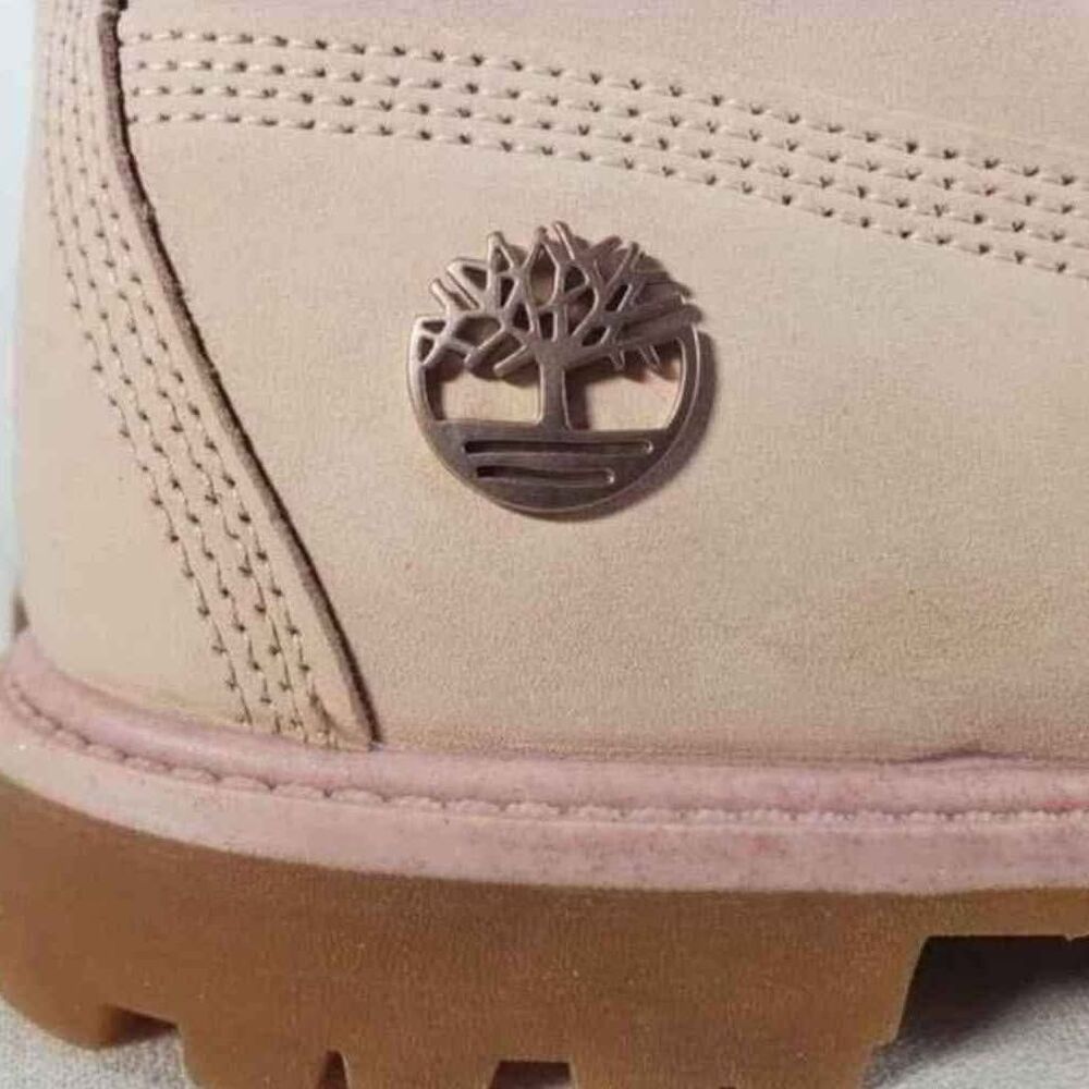 Beautiful Women's Timberland Heritage 6in Light Pink Nubuck Boot - Size 6.5